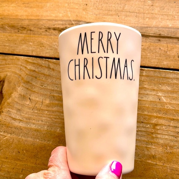 Rae Dunn 2021Merry Christmas Enchante 100% Melamine cup - Picture 1 of 4